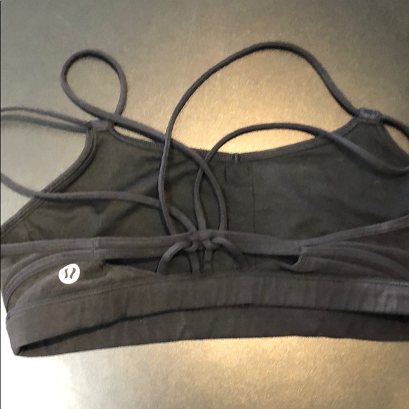 Lululemon sports bra - Picture 3 of 5